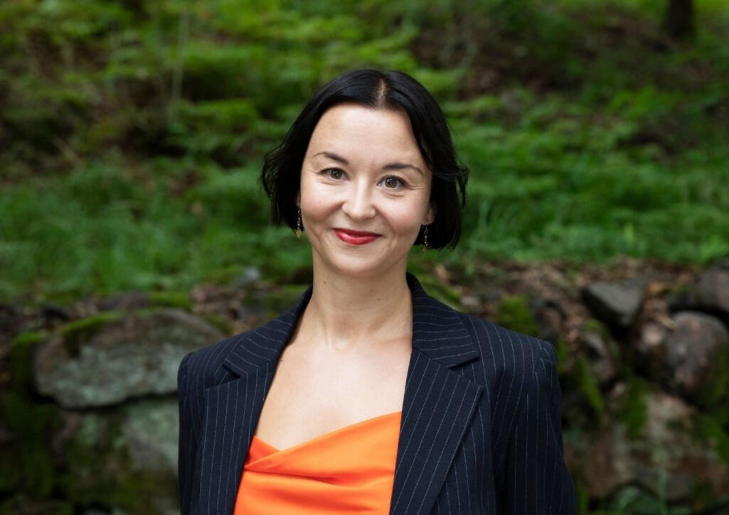 Elisa Oinonen Future Curves Elisa Oinonen Future Curves